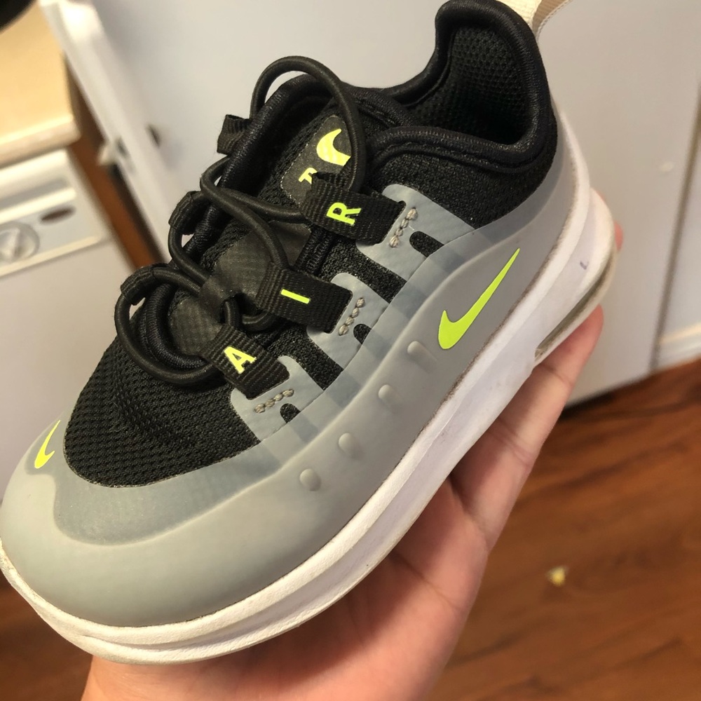 Boys 2 pairs Nike 6c sneakers